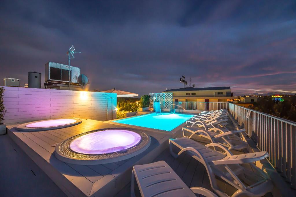Ciccio Hotel Misano Adriatico Exterior photo