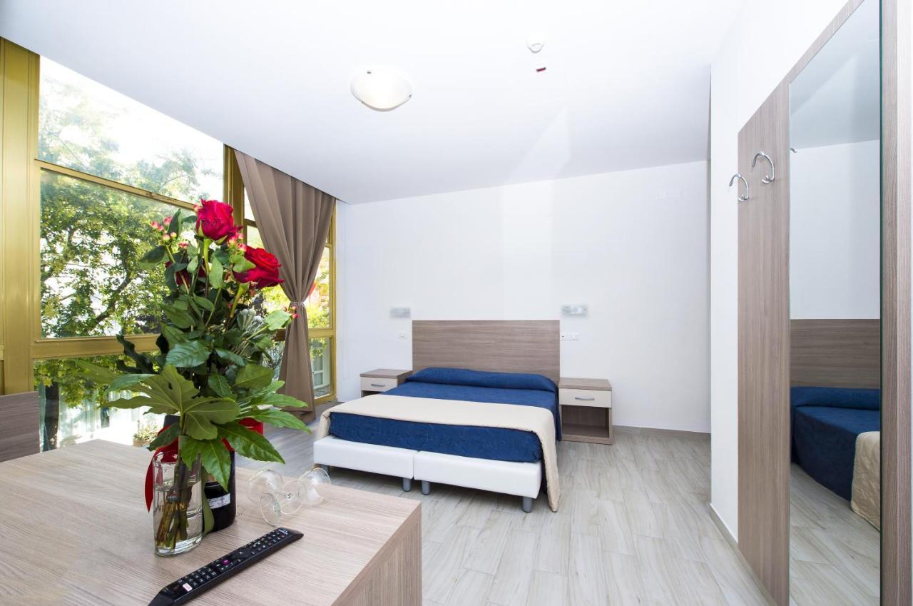 Ciccio Hotel Misano Adriatico Exterior photo
