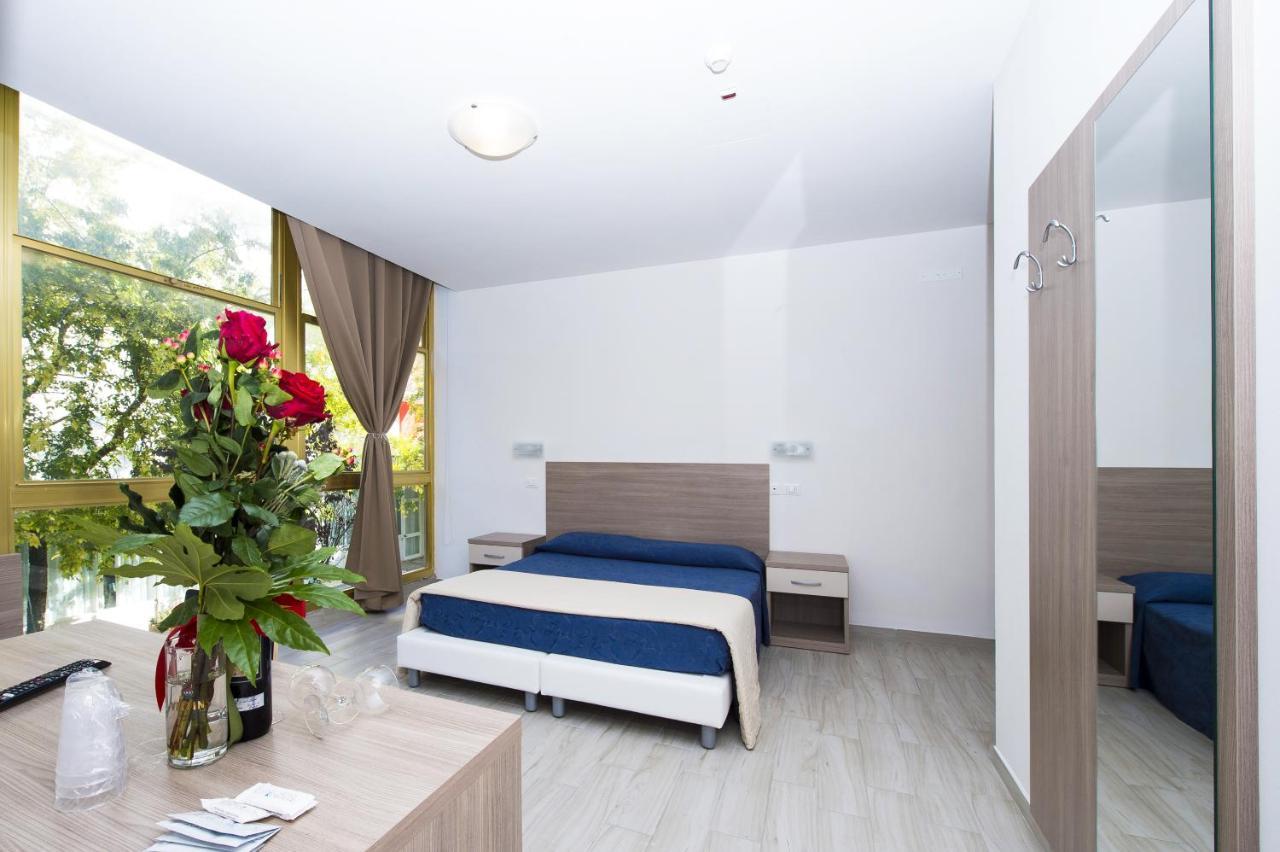 Ciccio Hotel Misano Adriatico Exterior photo